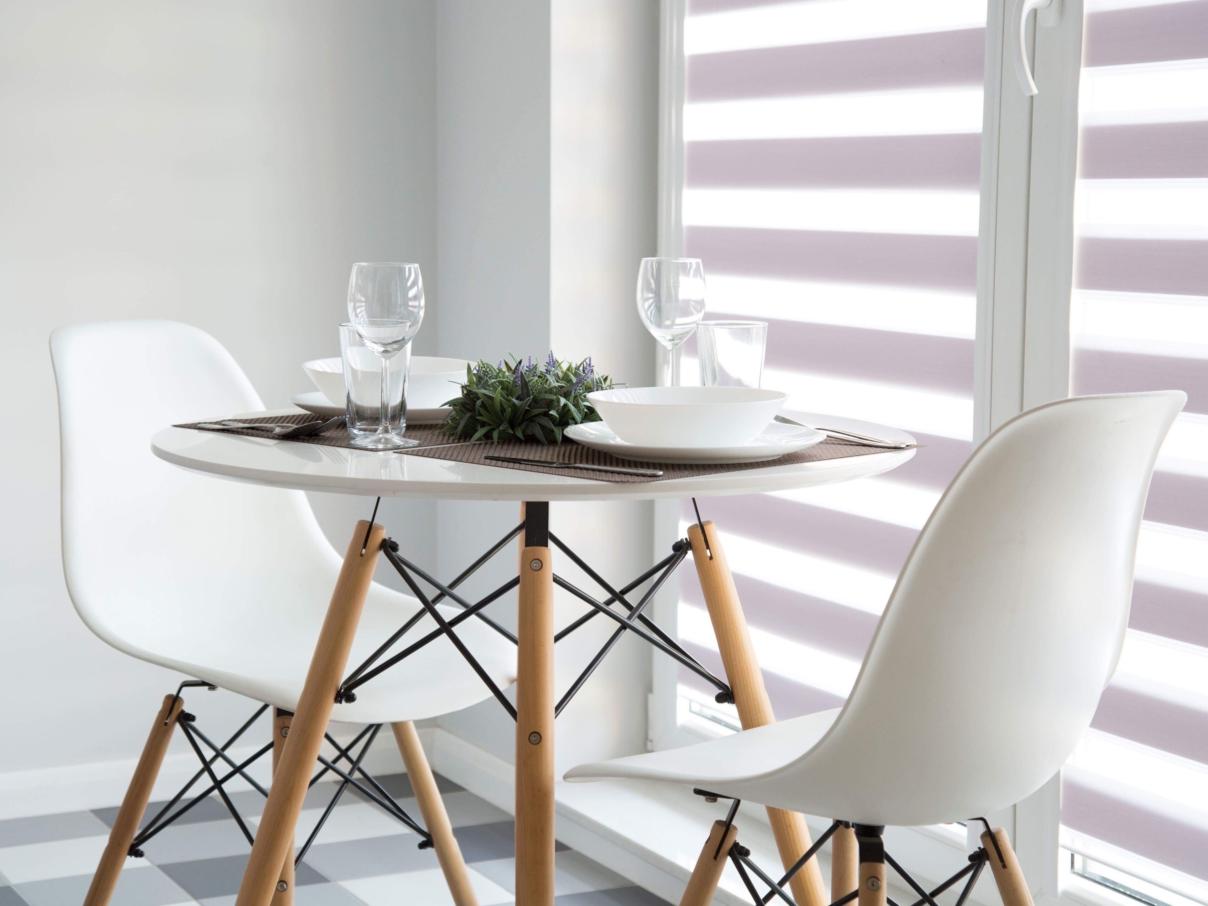 Apartment, Balkon | Essbereich im Zimmer