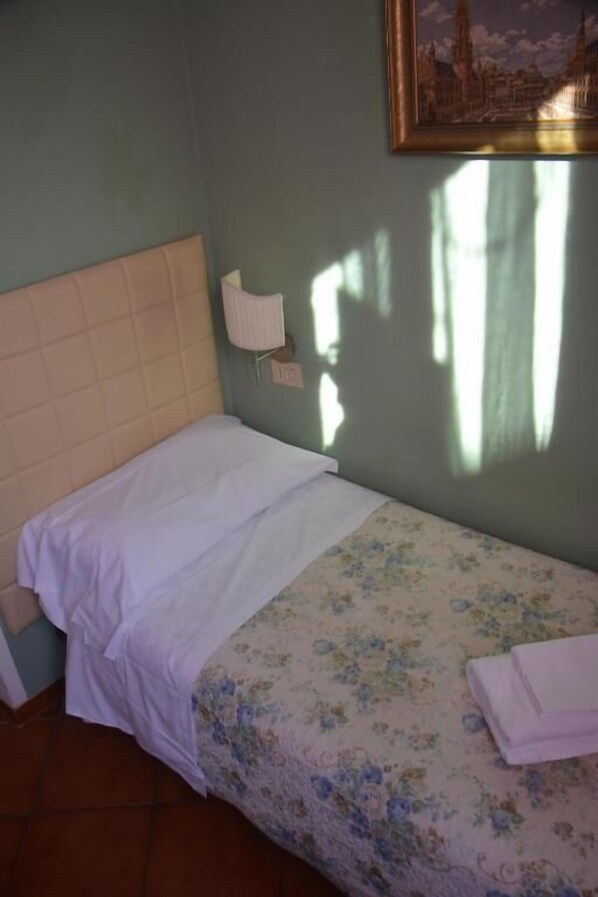 مكتب وواي فاي مجانًا