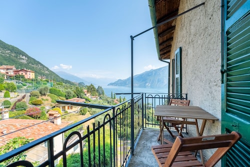 Limonta Lakeview Apartment by Wonderful Italy