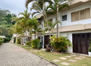 Exterior - 5 minutes from the beach - Two bedroom house (Jurerê Florianópolis)