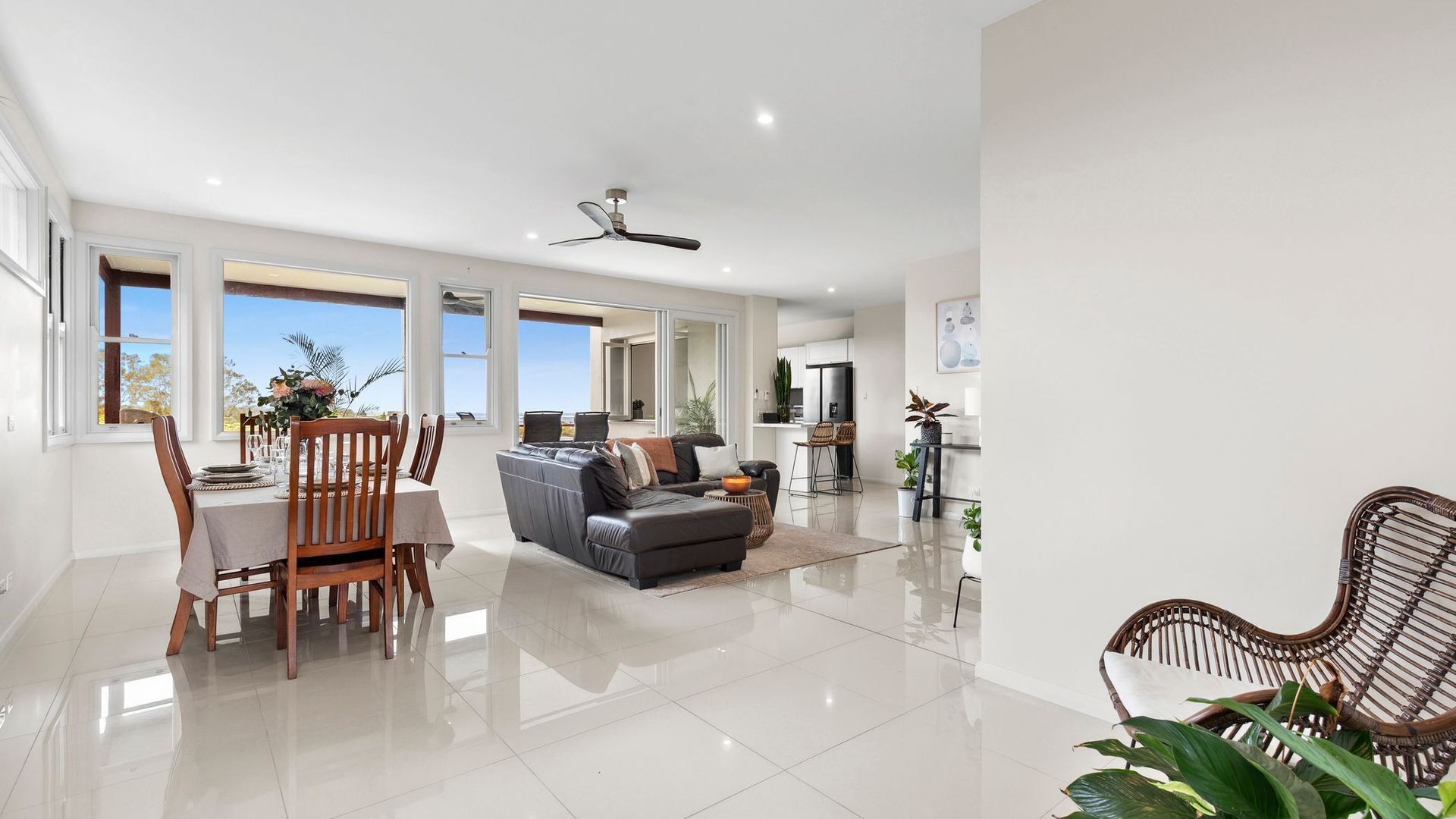 تلفزيون ذكي، كُتُب