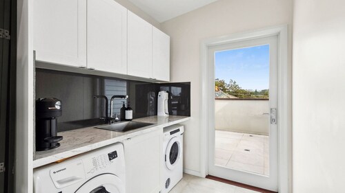 Urunga Magic – A beautiful waterfront retreat in Urunga with serene river and ocean views