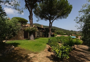 Villa | Garden - Tuscan Elegance by the Sea (Monte Argentario)