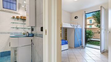 3 Schlafzimmer, BĂŒgeleisen/BĂŒgelbrett, WLAN, BettwĂ€sche