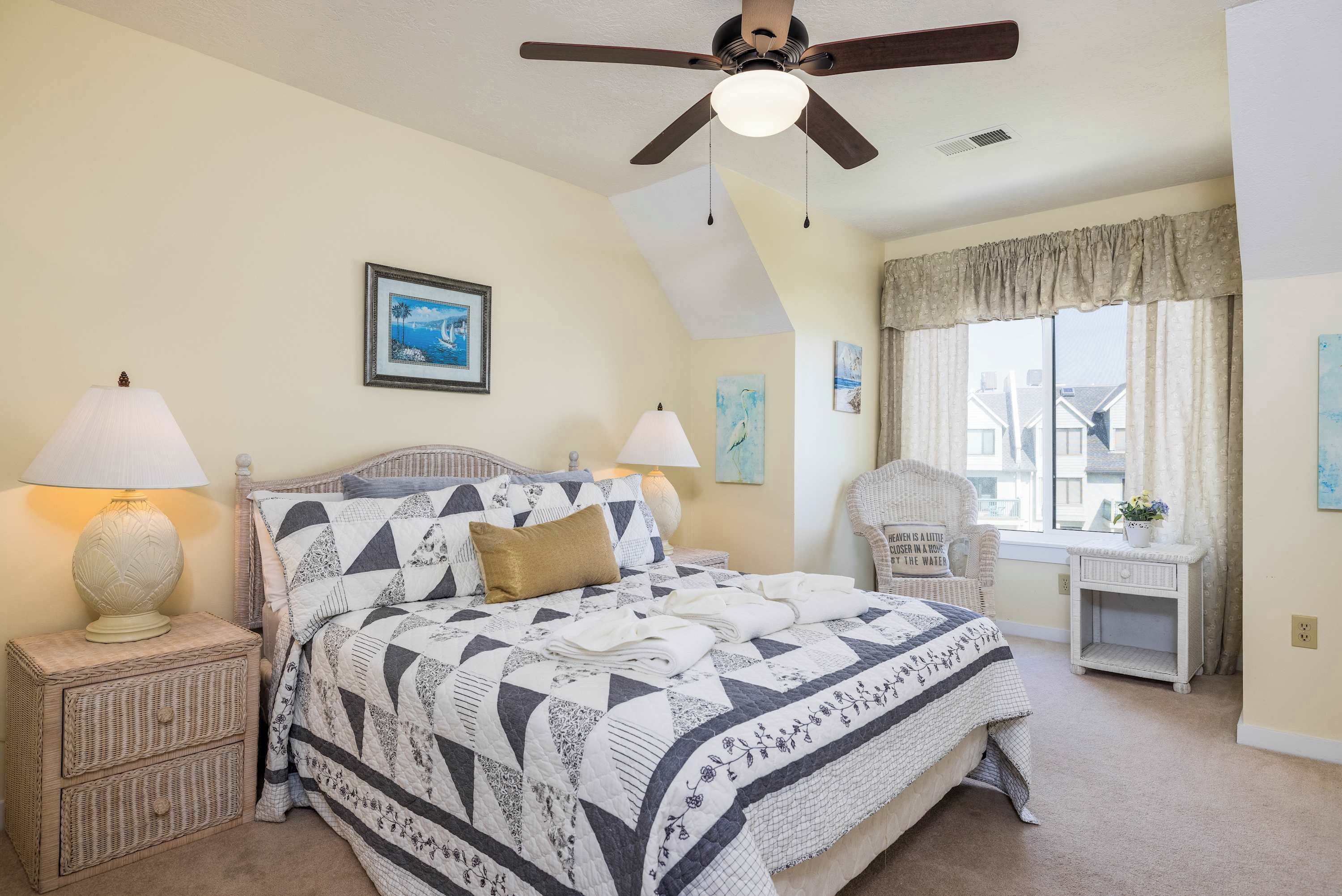 3 bedrooms, iron/ironing board, free WiFi, bed sheets