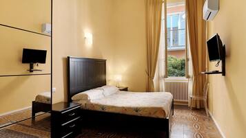 1 camera, Wi-Fi, lenzuola