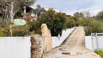 Entrada al alojamiento