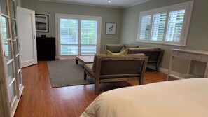 Iron/ironing board, internet, bed sheets