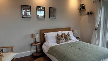 1 chambre, fer et planche Ă repasser, Wi-Fi gratuit, draps fournis