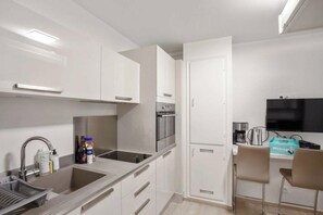 Private kitchen - Beautiful and modern studio for 2 near Bastille (Paris)