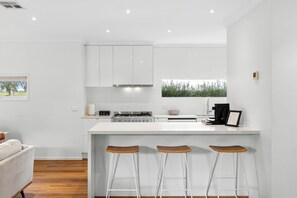 Microwave, oven, stovetop, dishwasher - 3BR Retreat, Mount Duneed (Mount Duneed)