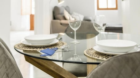 40-英寸LED 电视(配备数码频道)