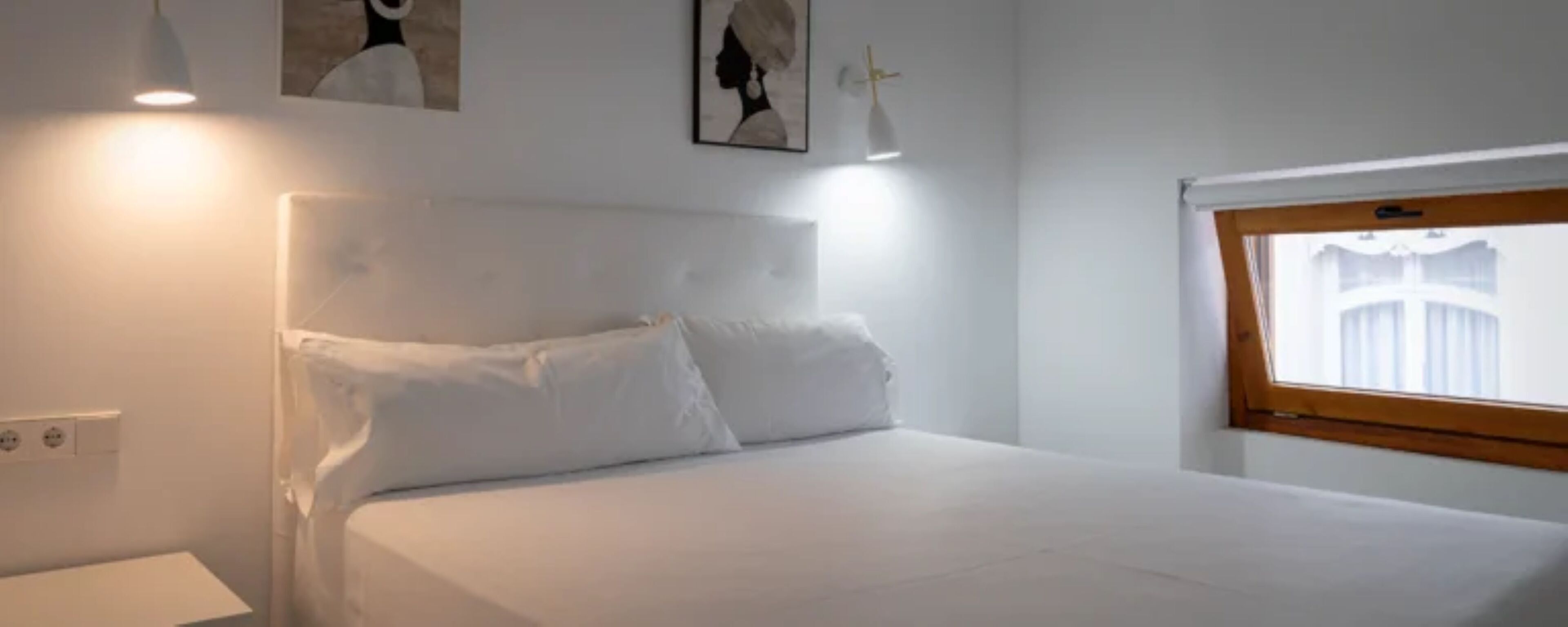Ropa de cama de alta calidad, colchones Select Comfort, escritorio