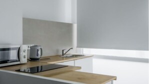 Private kitchen - Catalina Suites Downtown Valencia (València)