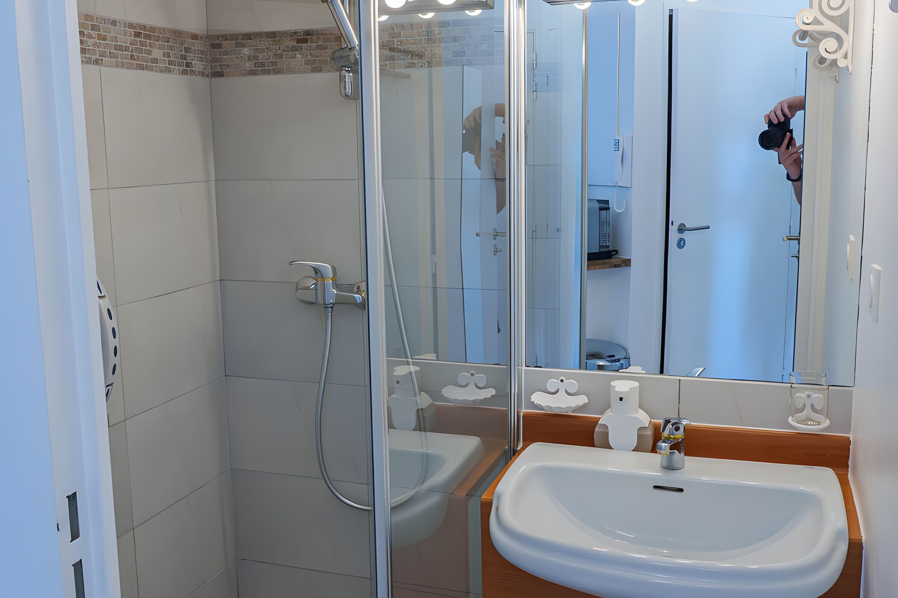 Een douche, een haardroger