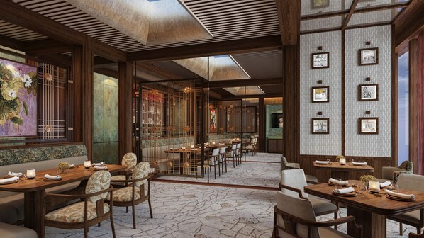 4 restaurants, breakfast, lunch, dinner served; Italian cuisine