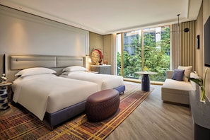Premium bedding, pillow-top beds, minibar, in-room safe - Fairmont Hanoi (Hanoi)