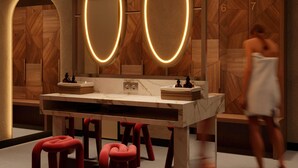 Unclassified image, 4 of 103, button - Mövenpick Yerevan (Yerevan)
