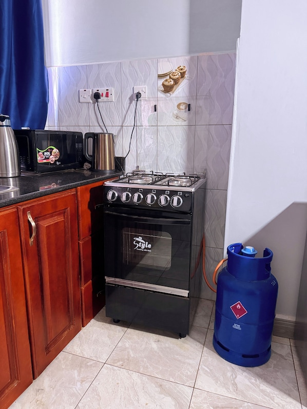 Apartament econòmic, balcó, vistes a la ciutat | Cuina privada