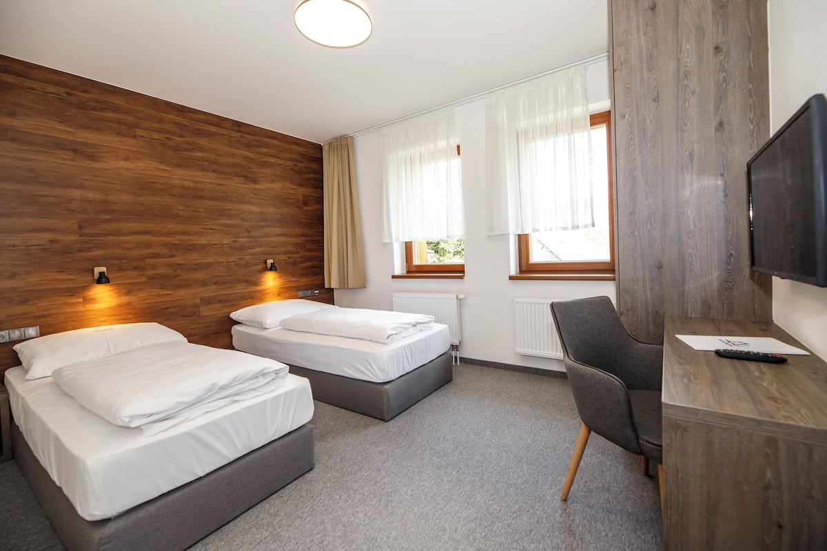 Classic-værelse til 4 personer - bjergudsigt | Skrivebord