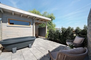 Terrace/patio - Apartment 'Chalet Seewald -' with Private Terrace, Shared Garden and Wi-Fi (Seewald)
