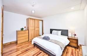 1 bedroom, iron/ironing board, Internet, bed sheets