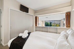 2 Schlafzimmer, Schreibtisch, Bügeleisen/Bügelbrett, WLAN