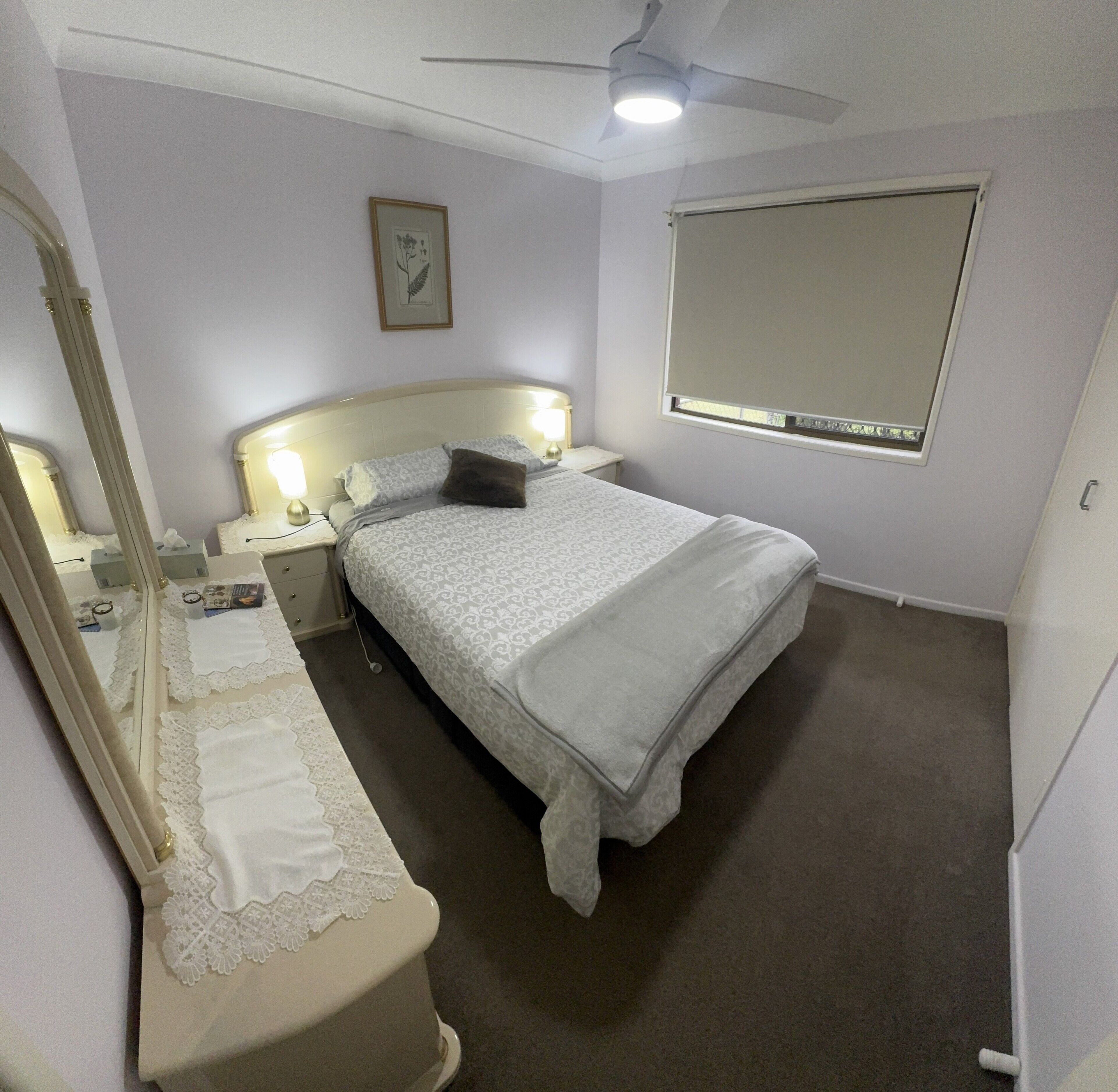 1 slaapkamer, een strijkplank/strijkijzer, wifi, beddengoed