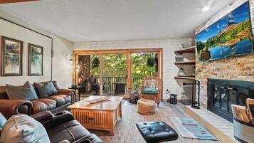 TV, lareira, escritórios