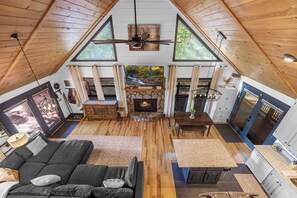 TV, offices - Heavenly Mountain VIew, Hot Tub, Fire Pit (Blue Ridge)