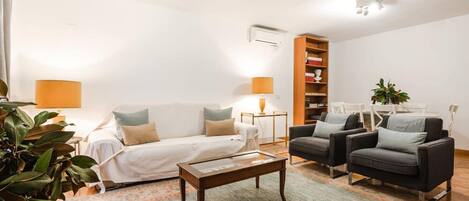 Apartment | Living area