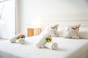 1 habitación, tabla de planchar con plancha, wifi gratis y ropa de cama 
