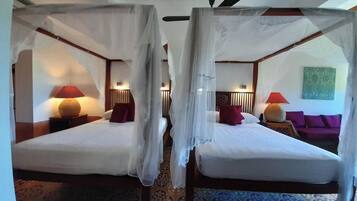 Deluxe kamer, 1 twee- of 2 eenpersoonsbedden | Een bureau, een strijkplank/strijkijzer, gratis wifi