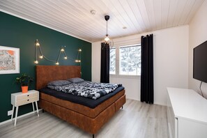 3 soverom, strykejern/-brett, wi-fi og sengetøy