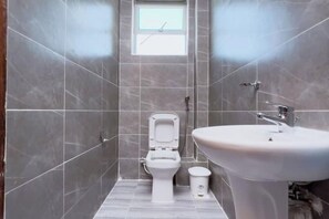 Shower, soap - 2Br Semo's Siloam apartment (Mombasa)