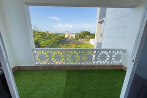 Property grounds - 2Br Semo's Siloam apartment (Mombasa)