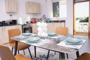 Dining - 2Br Semo's Siloam apartment (Mombasa)