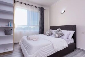 2 Schlafzimmer, Bügeleisen/Bügelbrett, WLAN, Bettwäsche