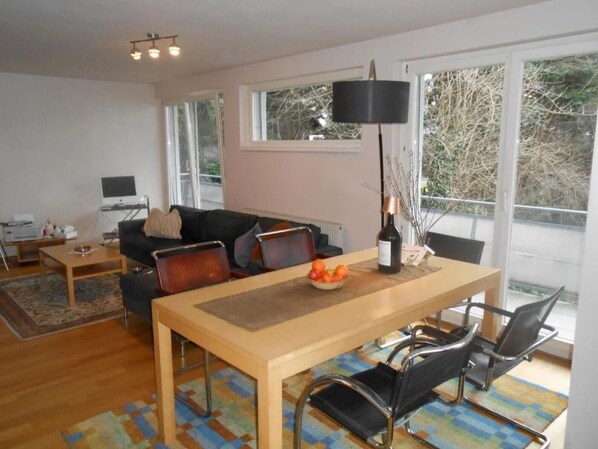 Interior - Apartment 'Dornbirn Zentrum Bahnhof' with Mountain View (Dornbirn)