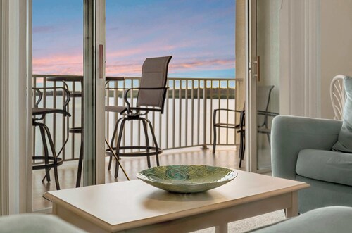 Bayview Sunsets Gym HOT TUB Pool BBQ RUM Bar