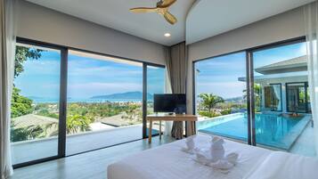 Vila luxo, vista para o mar | Cofres nos quartos, escrivaninha, ferros/tábuas de passar roupa