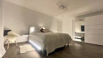 2 Schlafzimmer, WLAN, Bettwäsche