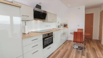 Dishwasher, cookware/dishes/utensils