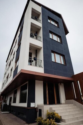 At Georges Stay & Fly