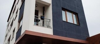 At Georges Stay & Fly