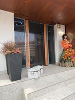 Fachada de la propiedad