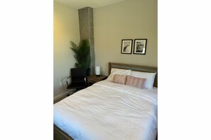 Strygejern/strygebræt, Wi-Fi, sengetøj