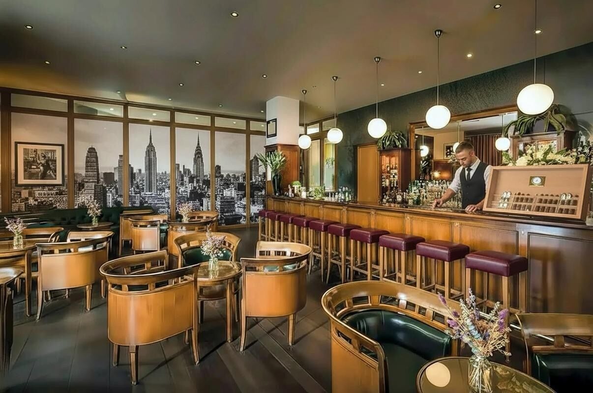 Bar (in der Unterkunft)