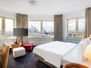 Suite Deluxe, vue sur le fleuve | Décor unique, ameublement unique, bureau, accès au Wi-Fi (inclus)