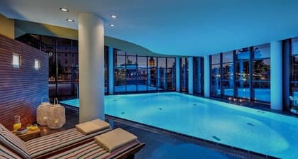 Main Plaza Suite Tower